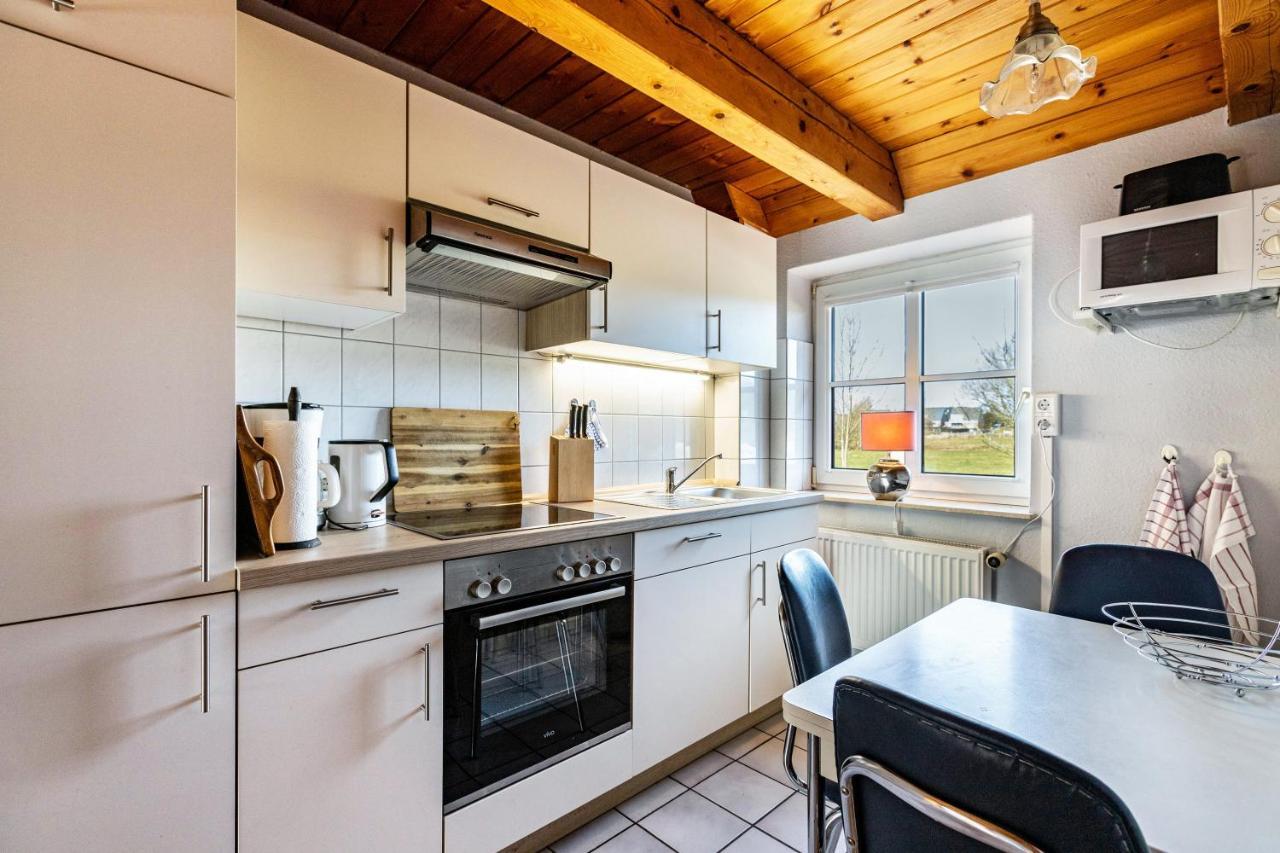 Schipp Landen Frida Apartment ฮูซุม ภายนอก รูปภาพ