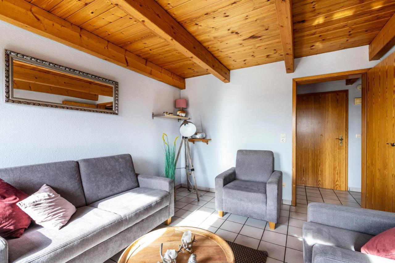 Schipp Landen Frida Apartment ฮูซุม ภายนอก รูปภาพ